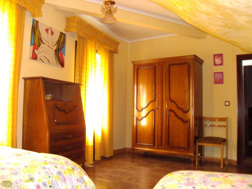 Casa Rural Cuevas Del Sol Setenil De Las Bodegas Δωμάτιο φωτογραφία
